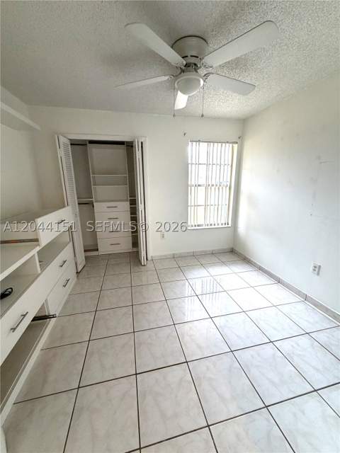 14725 SW 86th Ln, Miami FL - photo 8 of 32