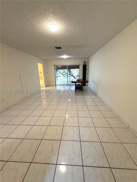 14725 SW 86th Ln, Miami FL - photo 9 of 32