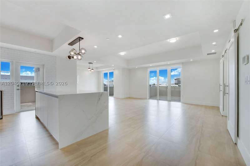 3 bedroom Condominium at 120 Salamanca Ave Ph, Coral Gables Douglas Sec, Coral Gables — photo 3