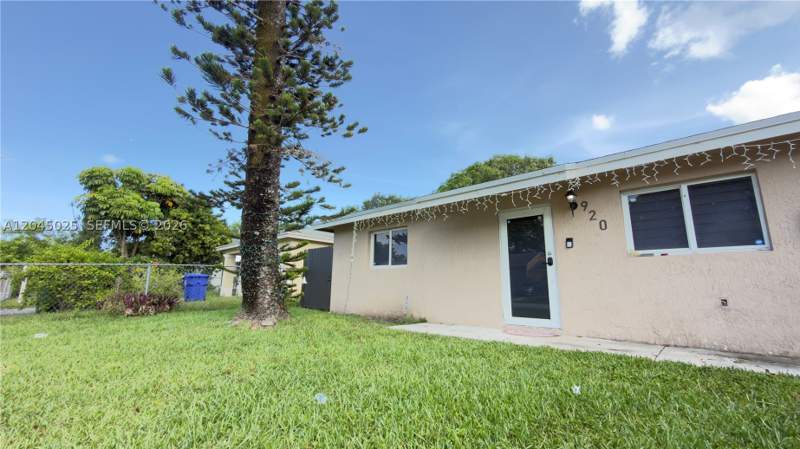 4 bedroom SingleFamilyResidence at 920 NW 65th St, Seventh Ave Park, Miami — photo 3