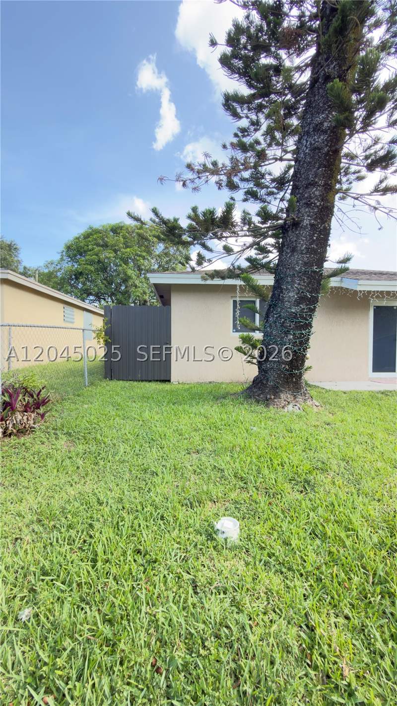4 bedroom SingleFamilyResidence at 920 NW 65th St, Seventh Ave Park, Miami — photo 4