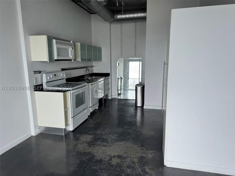 1 bedroom Condominium at 10 SW South River Dr 812, Neo Condo Neo Loft, Miami — photo 5