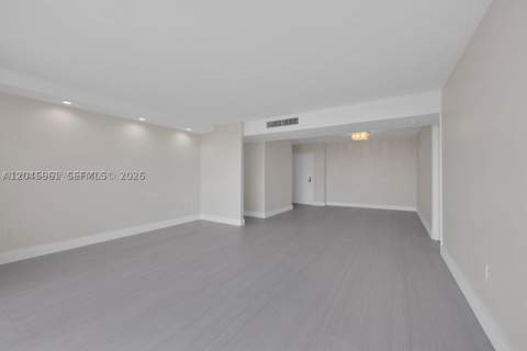 600 Biltmore Way 618, Coral Gables FL - photo 12 of 37