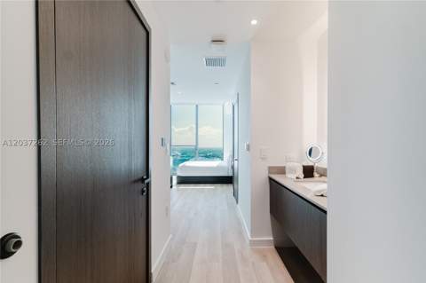 20 NE 11th st 4807B, Miami FL - photo 12 of 36