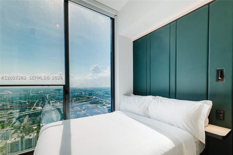 0 bedroom Condominium at 20 NE 11th st 4807B, E11Even Hotel & Residen, Miami — photo 3
