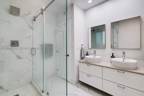 2215 Tequesta Ln, Miami FL - photo 11 of 14