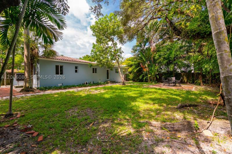 3 bedroom SingleFamilyResidence at 2215 Tequesta Ln, Silver Bluff Est Sec C, Miami — photo 4