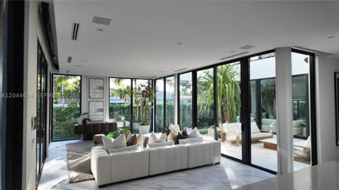 570 S Shore Dr, Miami Beach FL - photo 18 of 66