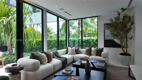 570 S Shore Dr, Miami Beach FL - photo 20 of 66