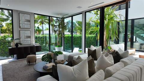 570 S Shore Dr, Miami Beach FL - photo 21 of 66