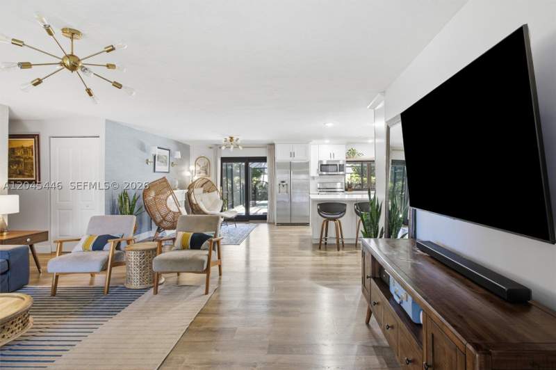 4 bedroom SingleFamilyResidence at 8440 SW 180th St, Pinewood Ests 3rd Addn, Palmetto Bay — photo 4