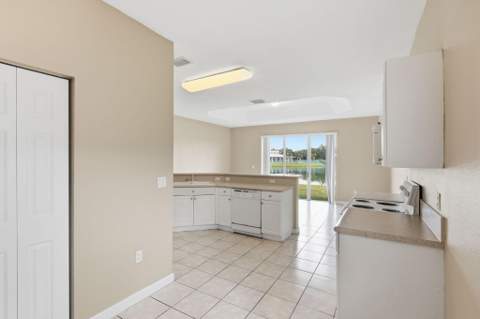 1412 NE 40th Avenue, Homestead FL - photo 17 of 43