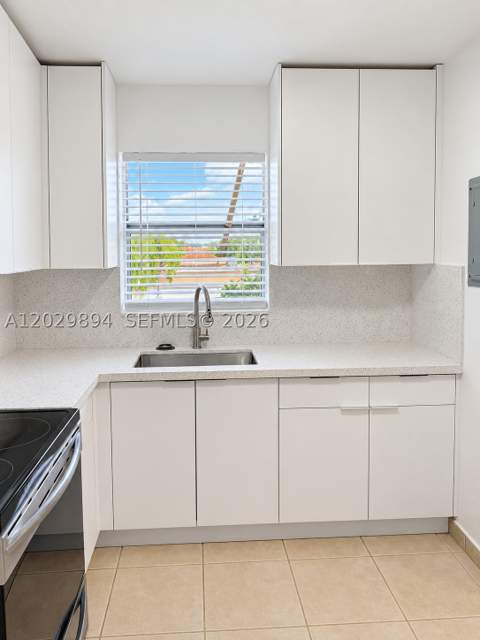 6850 W 16th Dr 317, Hialeah FL - photo 9 of 34