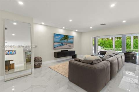 12900 SW 112th Ave, Miami FL - photo 6 of 36