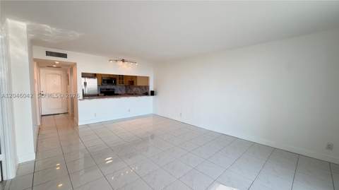 100 Bayview Dr 509, Sunny Isles Beach FL - photo 13 of 26