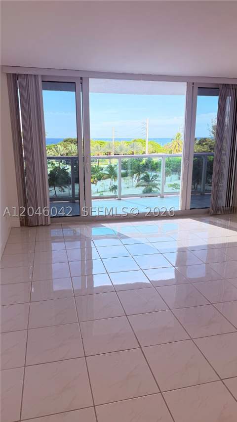 100 Bayview Dr 509, Sunny Isles Beach FL - photo 19 of 26