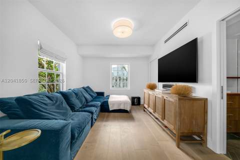 939 W 47th Ct, Miami Beach FL - photo 14 of 41
