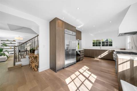 939 W 47th Ct, Miami Beach FL - photo 15 of 41