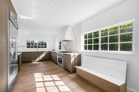 939 W 47th Ct, Miami Beach FL - photo 16 of 41
