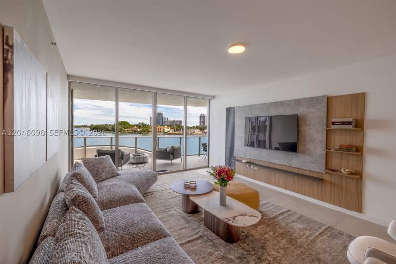 2 bedroom Condominium at 1135 103rd St 405, Onda, Bay Harbor Islands — photo 4