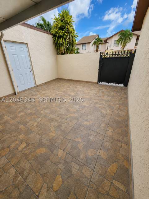 8188 NW 98th Lane 122, Hialeah Gardens FL - photo 23 of 25