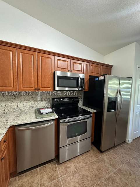 2920 SE 12th Rd 203-30, Homestead FL - photo 11 of 23