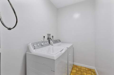 740 NE 199th Street 205g, Miami FL - photo 15 of 32