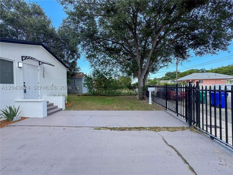 4 bedroom SingleFamilyResidence at 1369 NW 68th Ter, Liberty City Homesites, Miami — photo 3