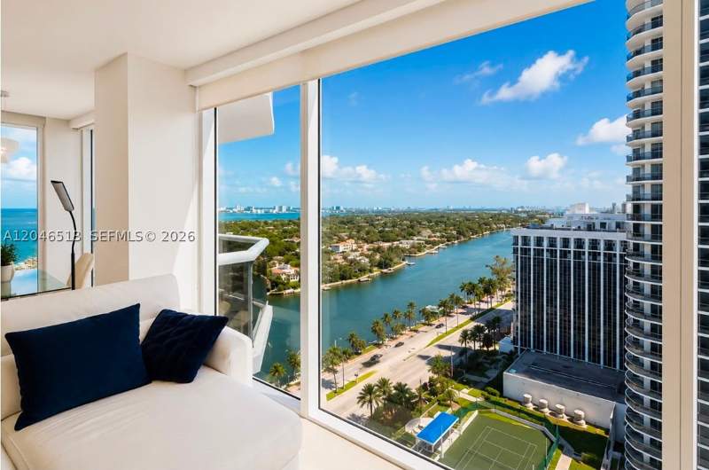 2 bedroom Condominium at 4775 Collins Ave 2407, Green Diamond Condo, Miami Beach — photo 4