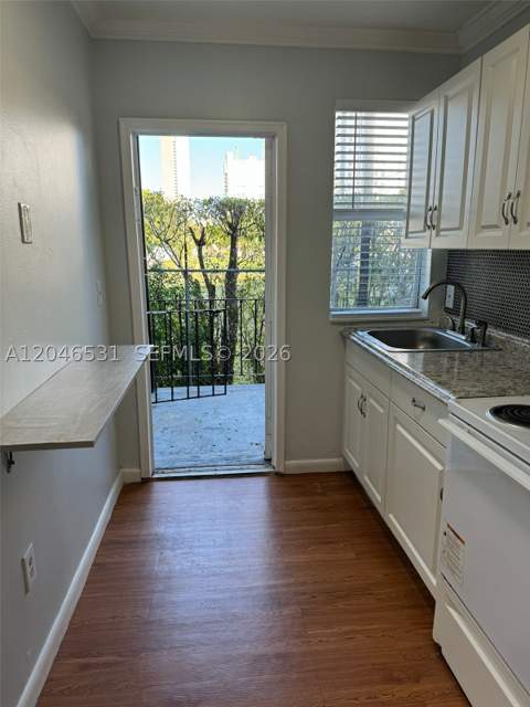 103 NW 6th Ave 2, Miami FL - photo 10 of 16