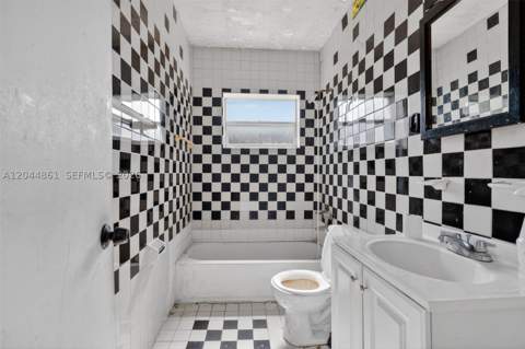 1847 NW 111th St, Miami FL - photo 16 of 20