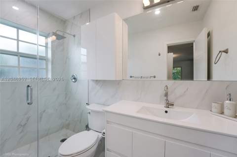 1556 Catalonia Ave, Coral Gables FL - photo 10 of 24
