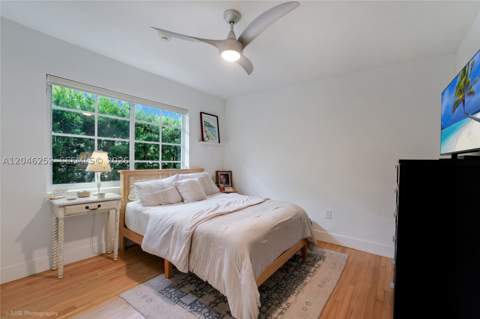 1556 Catalonia Ave, Coral Gables FL - photo 11 of 24