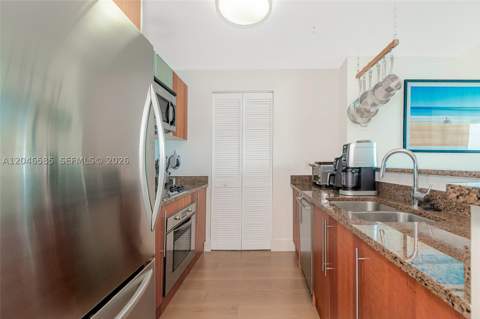 300 S Biscayne Blvd T-2612, Miami FL - photo 14 of 29