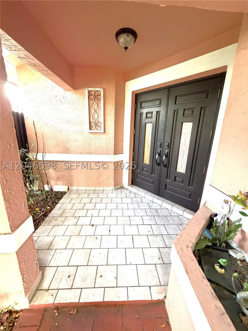 3 bedroom SingleFamilyResidence at 14225 SW 55th St, Bird Lakes South Sec 2, Miami — photo 2