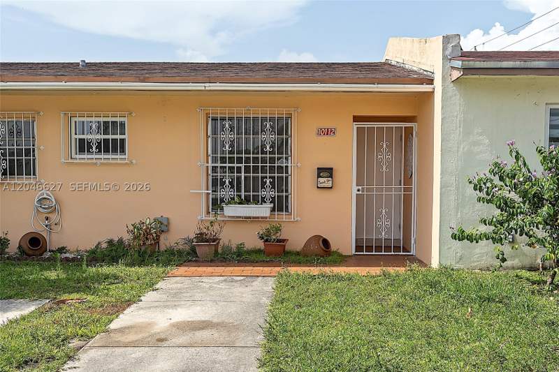 2 bedroom Townhouse at 10112 SW 23rd St, Coral Haven Sec Two, Miami — photo 4