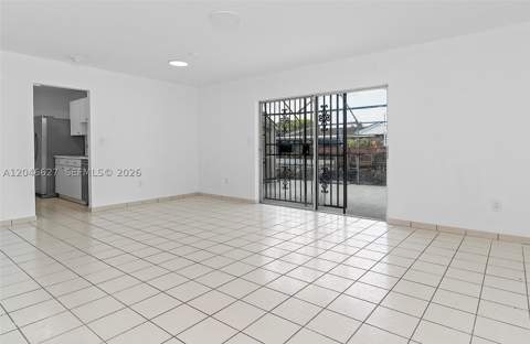 10112 SW 23rd St, Miami FL - photo 6 of 32