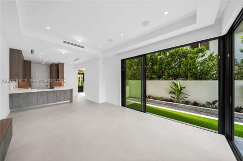 2710 S Le Jeune Rd, Coral Gables FL - photo 18 of 29