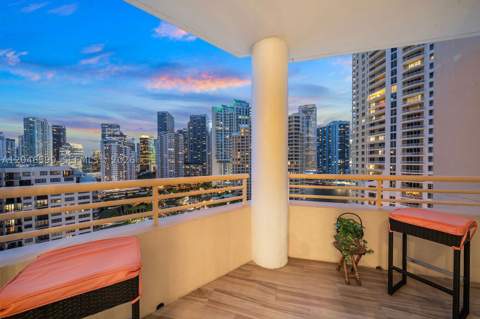 808 Brickell Key Dr 1808, Miami FL - photo 17 of 17