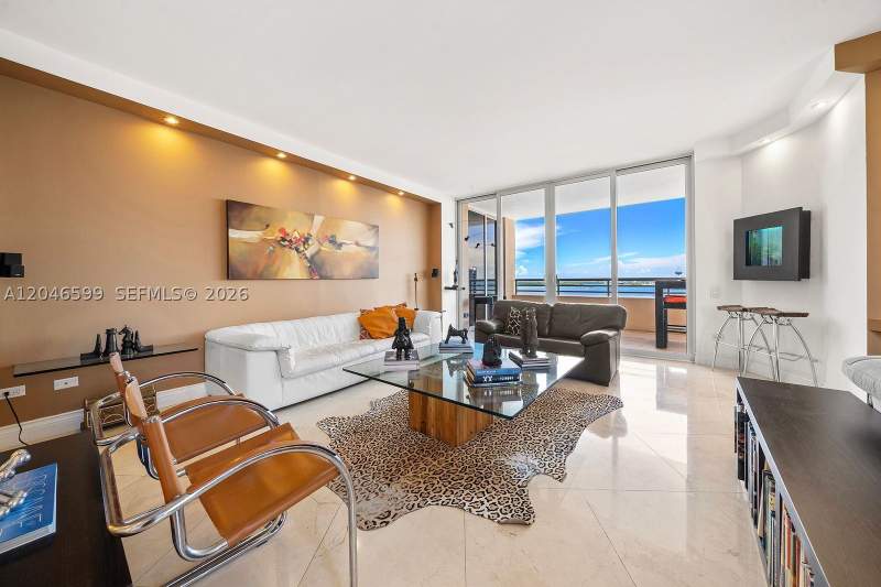 2 bedroom Condominium at 808 Brickell Key Dr 1808, Two Tequesta Point Condo, Miami — photo 3