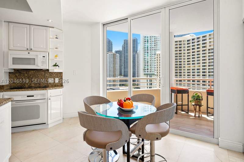 2 bedroom Condominium at 808 Brickell Key Dr 1808, Two Tequesta Point Condo, Miami — photo 5