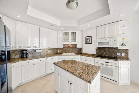 808 Brickell Key Dr 1808, Miami FL - photo 6 of 17