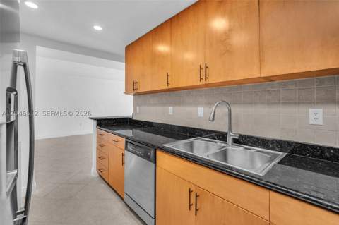 10350 W Bay Harbor Dr 8F, Bay Harbor Islands FL - photo 10 of 26