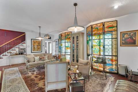 8276 E Dixie Hwy, Miami FL - photo 15 of 48