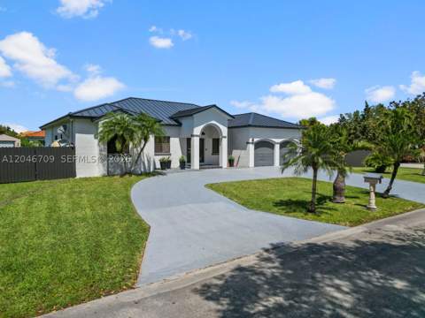 13205 SW 218th Ter, Miami FL - photo 8 of 54