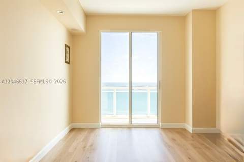 950 Brickell Bay Dr 5011, Miami FL - photo 14 of 23
