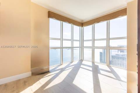 950 Brickell Bay Dr 5011, Miami FL - photo 17 of 23