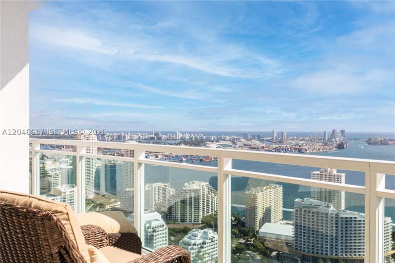 2 bedroom Condominium at 950 Brickell Bay Dr 5011, The Plaza 851 Brickell Co, Miami — photo 3