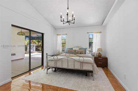 8165 NW 187th Ter, Hialeah FL - photo 14 of 32