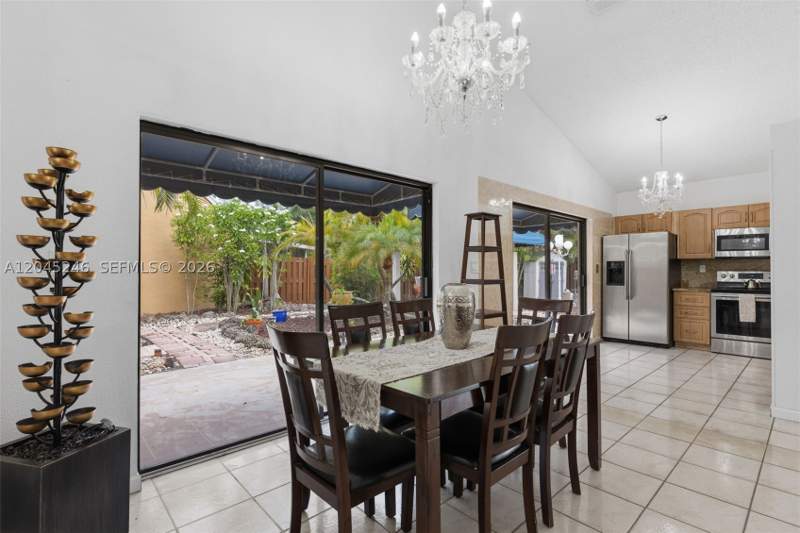 3 bedroom SingleFamilyResidence at 8165 NW 187th Ter, Avalon Lakes, Hialeah — photo 5